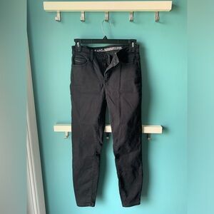 black jeans straight legs